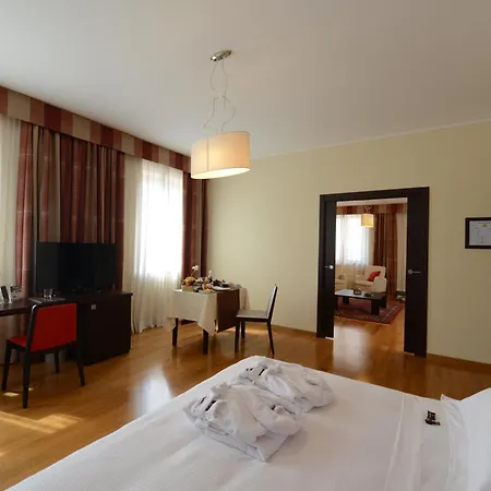 Guglielmo Hotell 4*