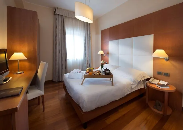 古列尔莫酒店 酒店 4*