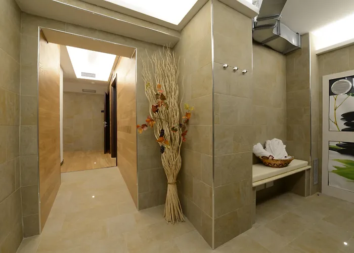 古列尔莫酒店 4*